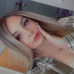 Meet your Posher, Karina